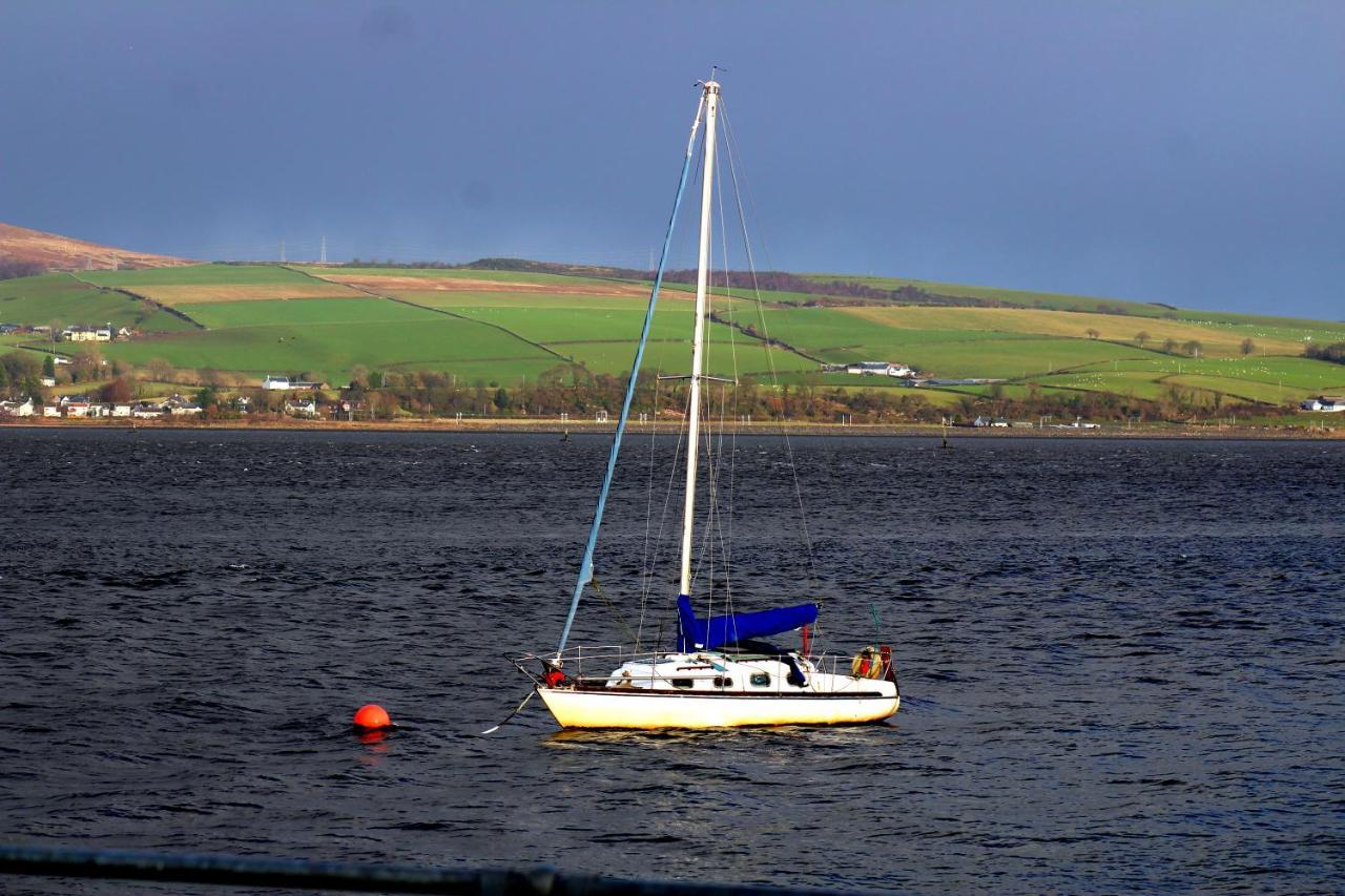 Glen View Apartments Port Glasgow Bagian luar foto